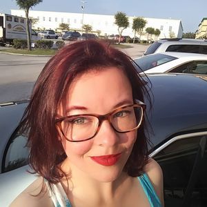 Meet your Posher, Cay